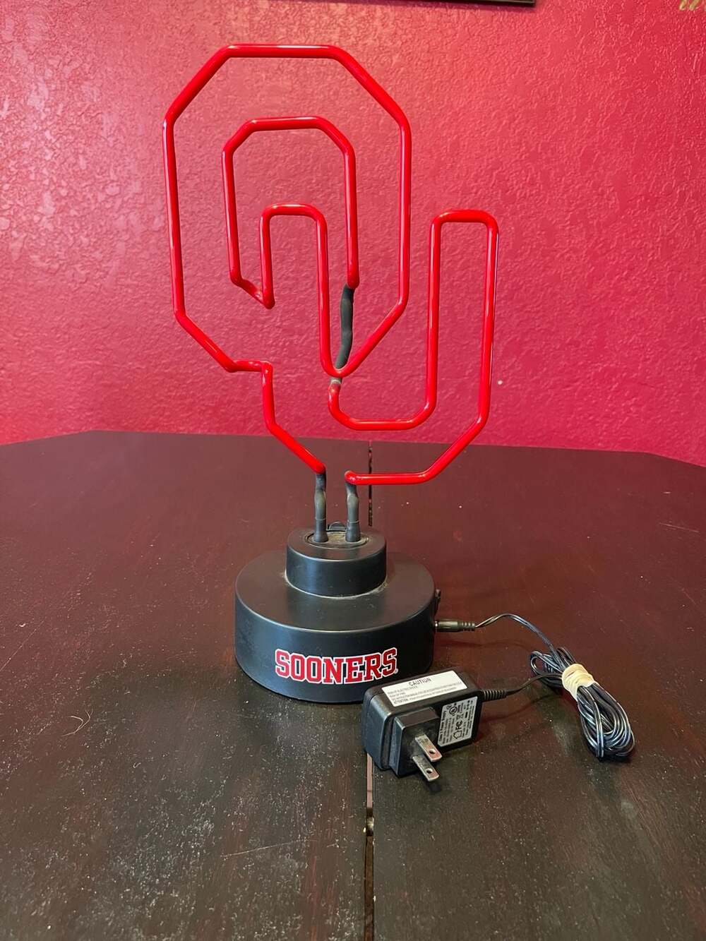 Oklahoma Sooners OU Logo Desk Top Neon Lamp